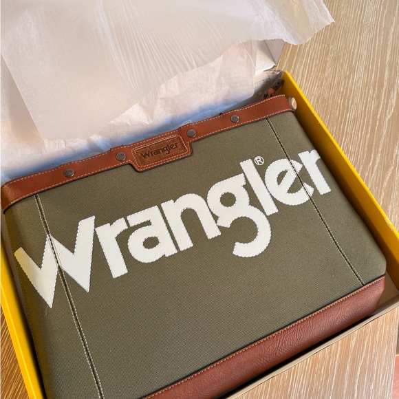 Wrangler Olive Canvas Tote Bag - Picture 2 of 5